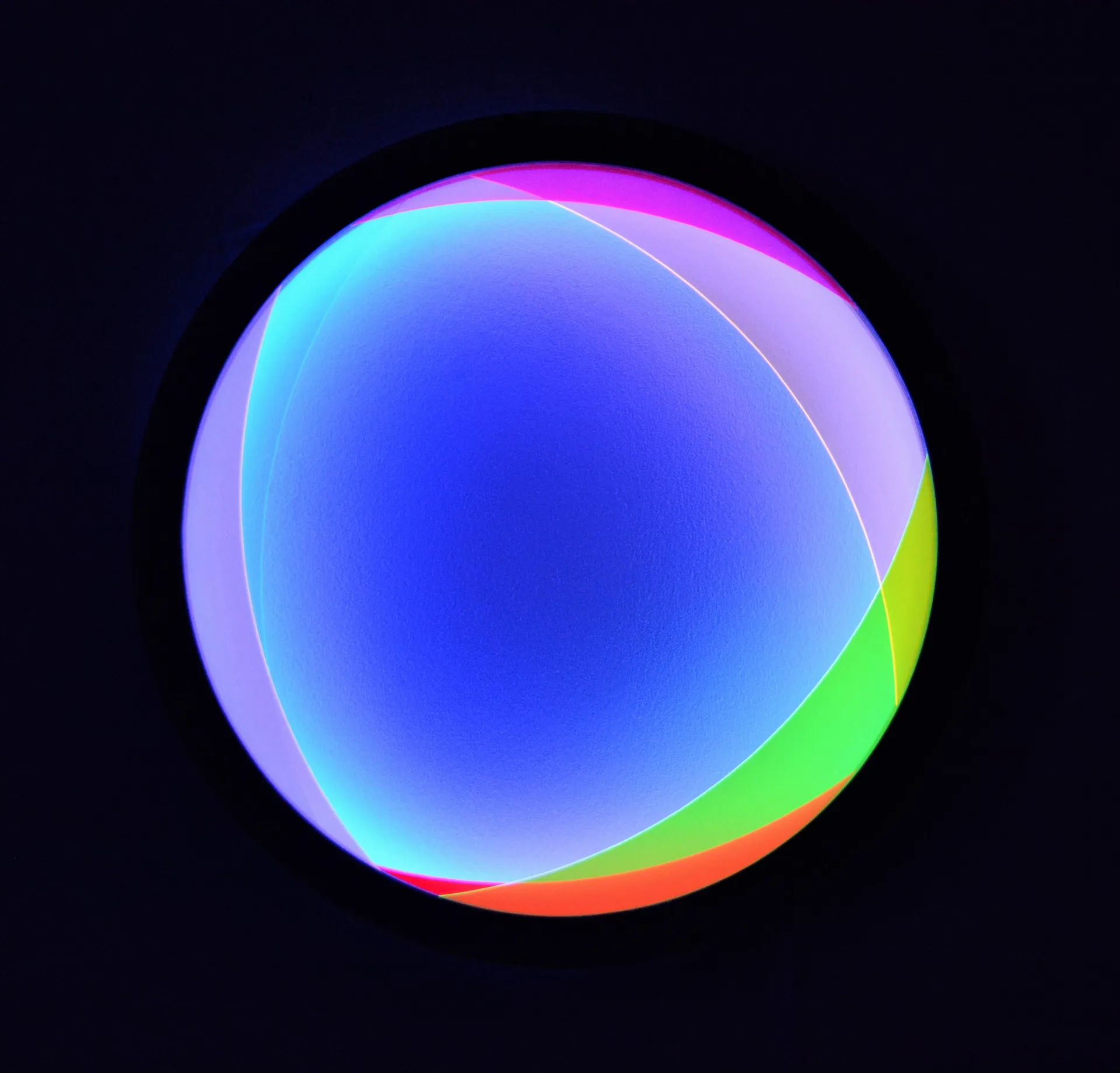Licht-Perforation, 2018, Pigmentierter Beton, Diverses, fluoreszierendes Plexiglas, LED