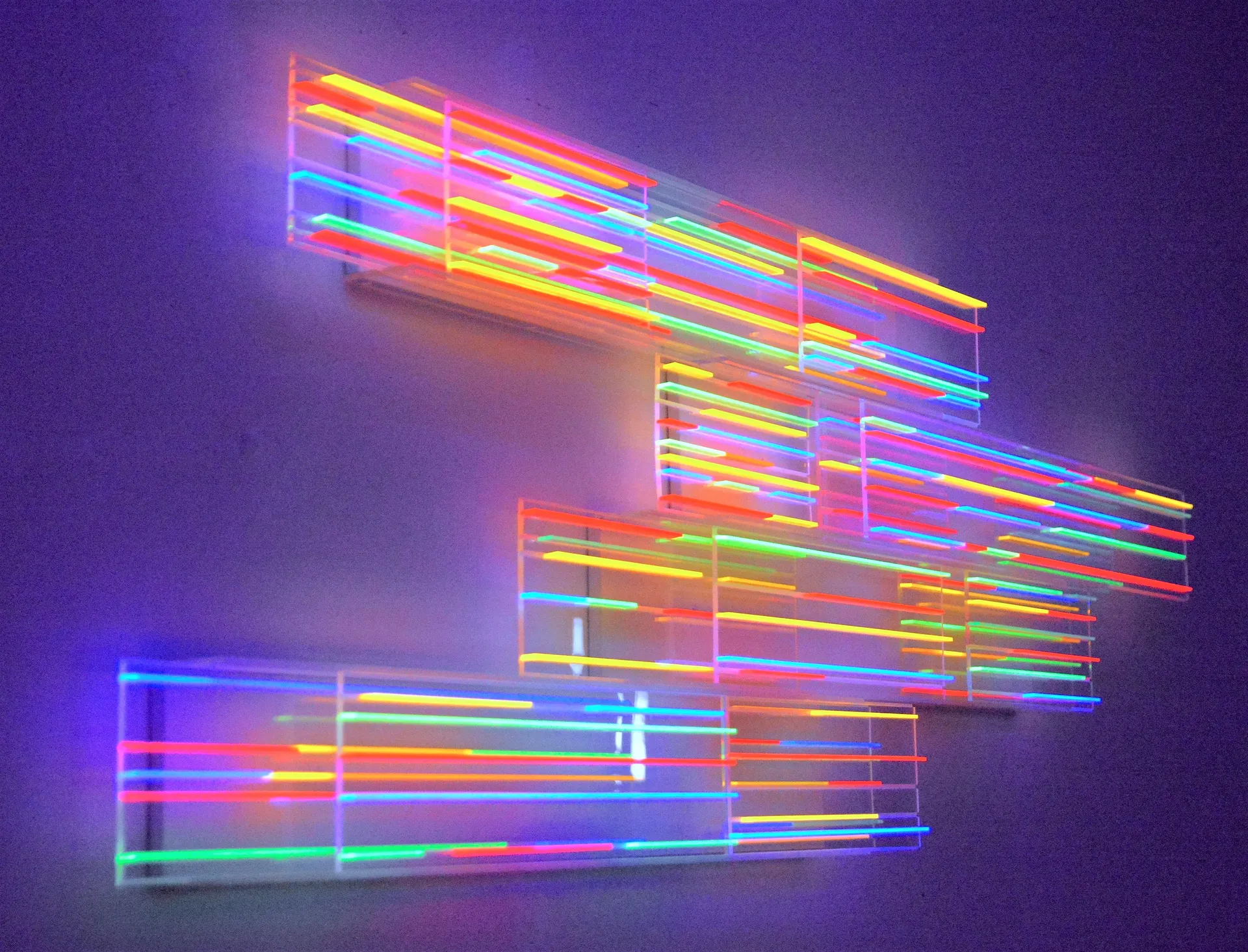 Light-Mobilé, 2017, Plexiglas, 2-Ebenen, MDF weiß lackiert