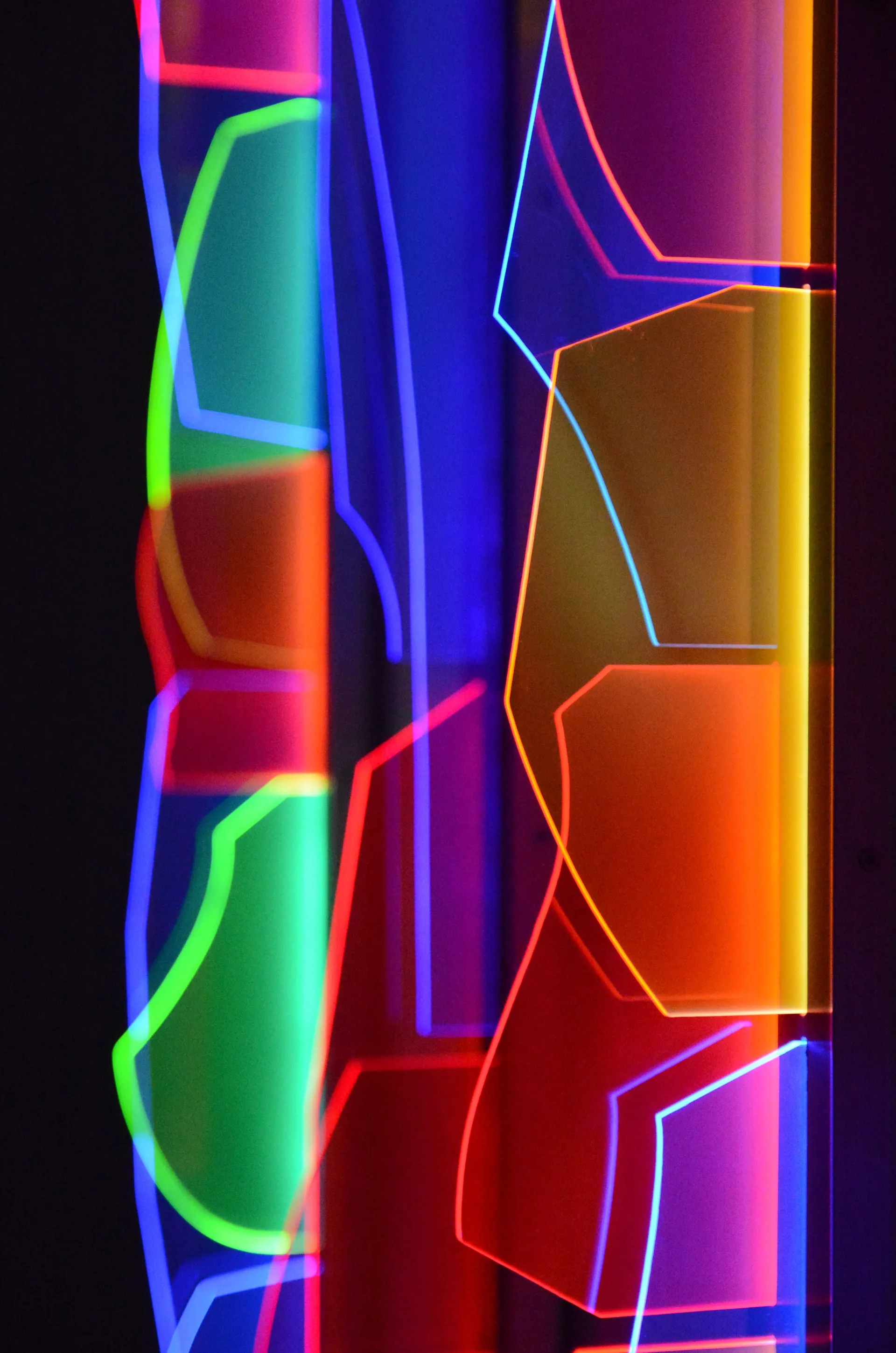Licht-Collagen 2018-2023 (Detailaufnahme seitl. rechts UV)